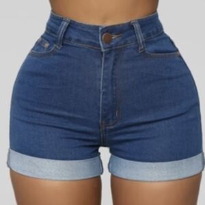 NWT BOB Medium Wash Mid Length Jean Shorts